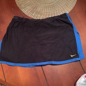 Nike black tennis skirt